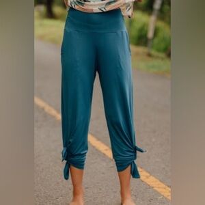 Vermilli Hawaii Palolo Pant in Ocean size Medium